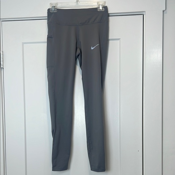 Nike Dri-FIT Gray Leggings size XS. NWOT! In perfect condition! - Picture 1 of 9